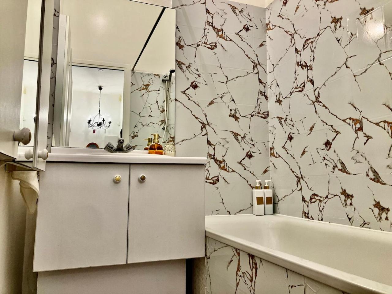 שלה Gold Hotel - Paris-Disney Studio מראה חיצוני תמונה